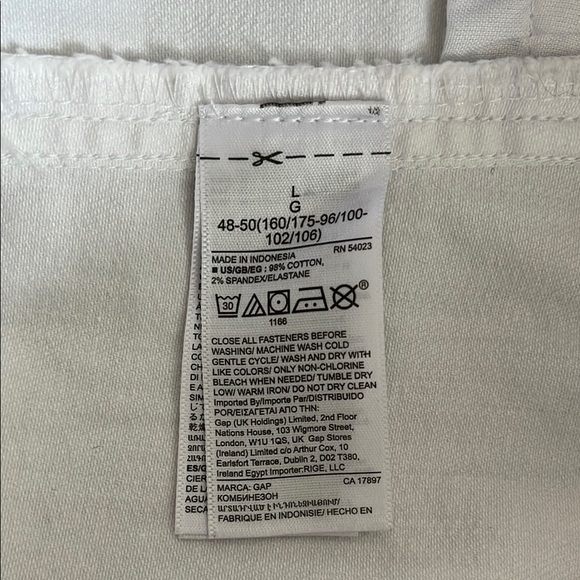 GAP Women's Oversize White Denim Overalls Raw Hem, Size L - Picture 7 of 11